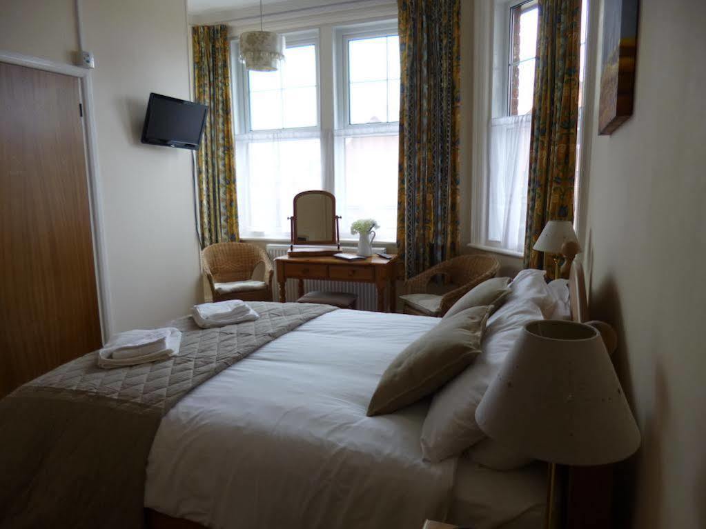 Beamsley Lodge B&B Eastbourne Dış mekan fotoğraf